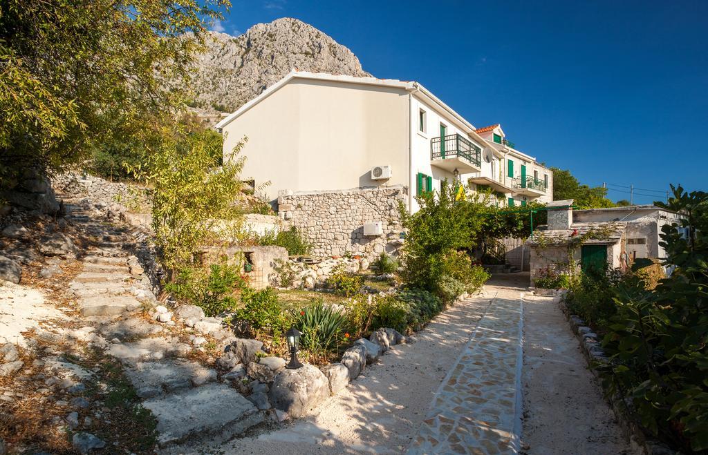 Holiday Home Alegra Podgora Exteriör bild